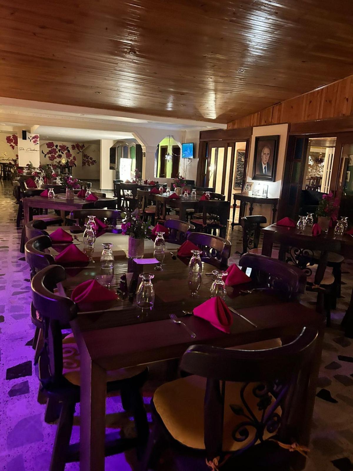 Di Carbone Hotel Gastrobar Facatativa Екстериор снимка